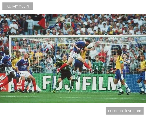 法国队1998年世界杯夺冠:荣耀再现,铸就历史经典时刻 法国队1998年世界杯夺冠:荣耀再现,铸就历史经典时刻