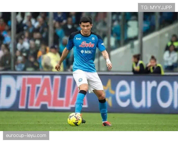 金玟哉跻身全球后卫排名前列,防守实力获认可状态强势回暖 金玟哉跻身全球后卫排名前列,防守实力获认可状态强势回暖