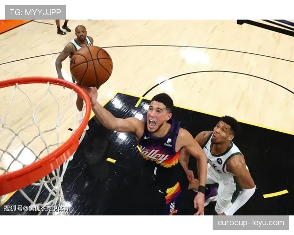 布克训练完顺手买了辆法拉利，说油费比他早餐贵